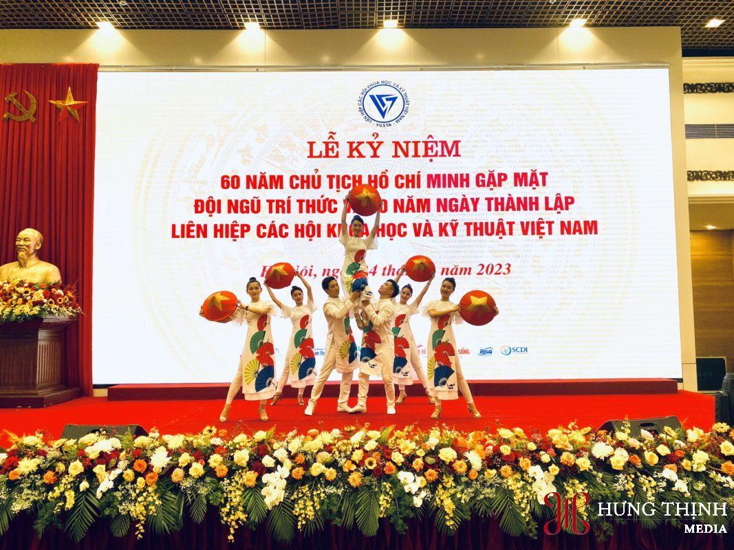 Kỉ niệm hay kỷ niệm? Cách phân biệt và ý nghĩa trong lễ kỷ niệm doanh nghiệp, ngày cưới, sinh nhật